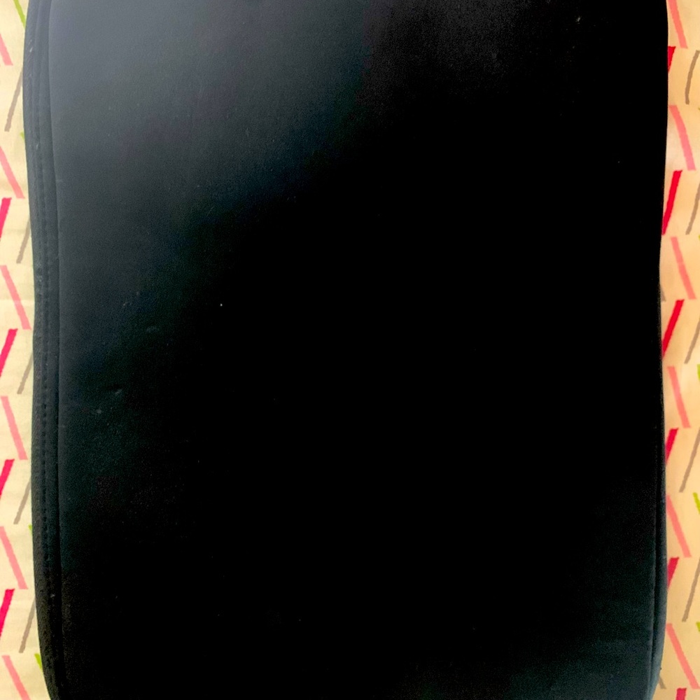 Victoria’s Secret Pink laptop case